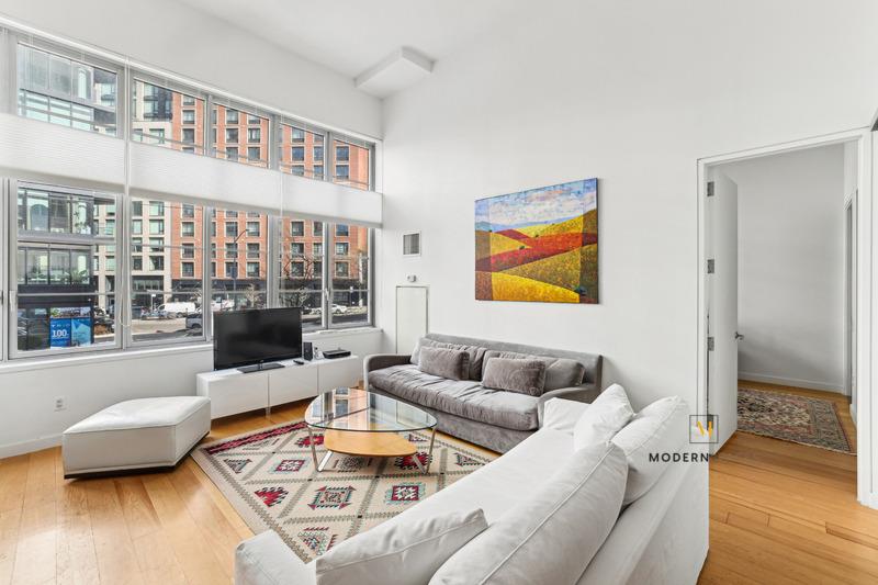 27-28 Thomson Avenue 244