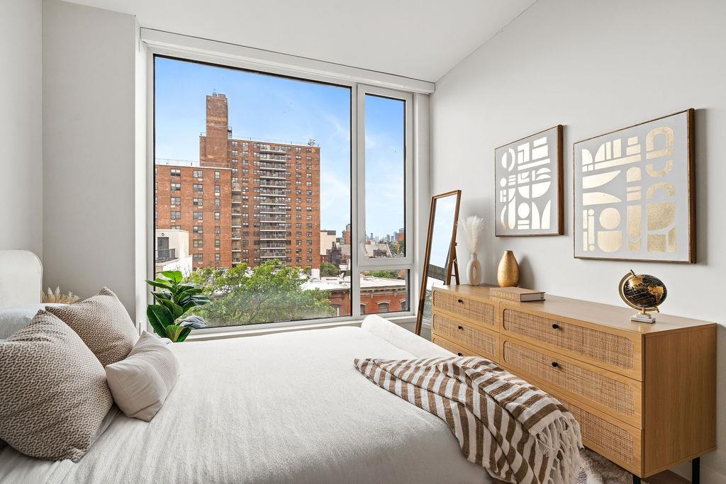 445 5th Avenue 4-F