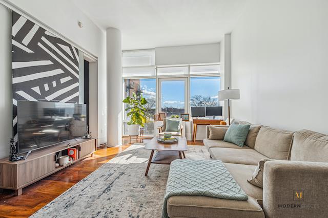 10-17 Jackson Avenue 3-E