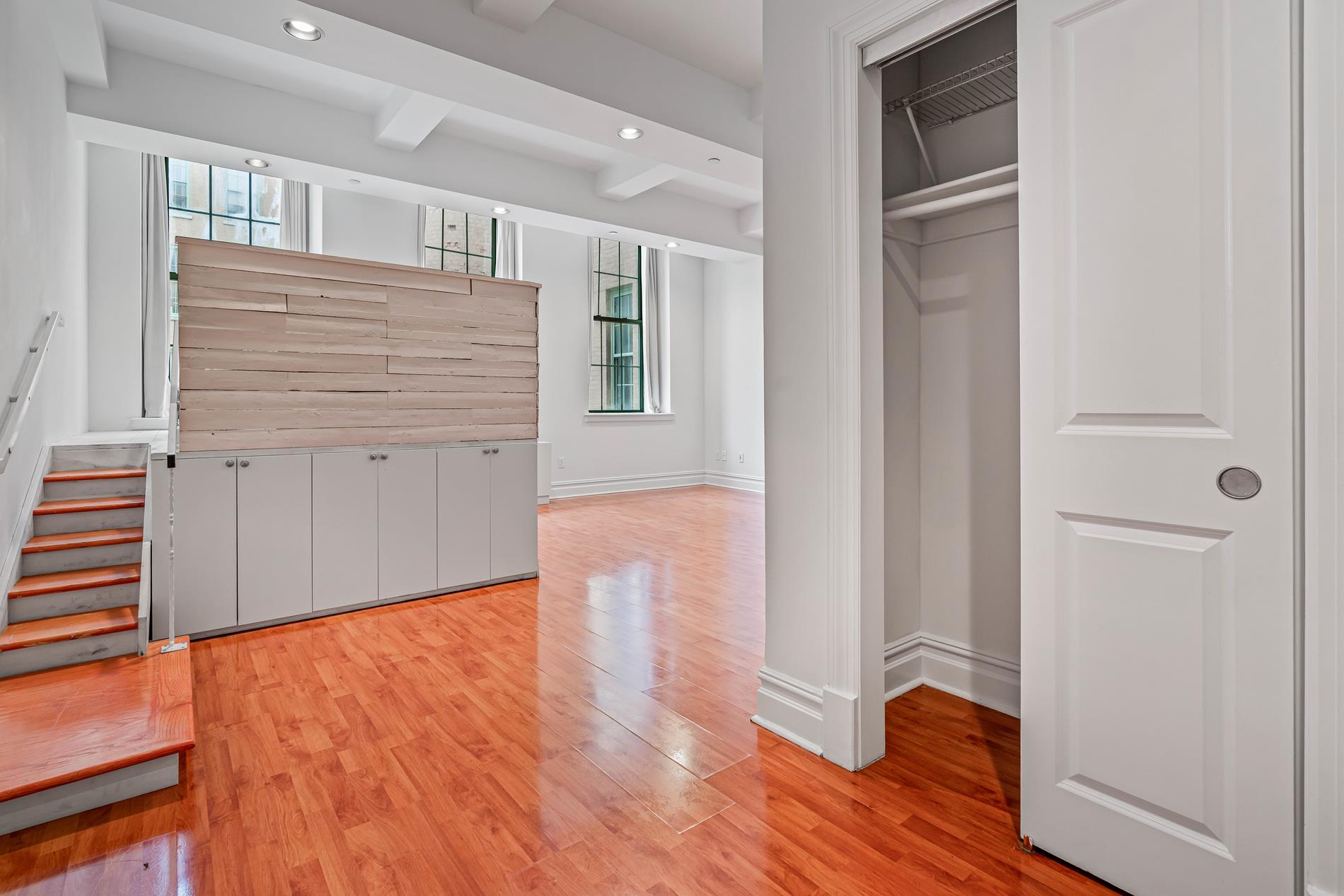 45-02 Ditmars Boulevard 231