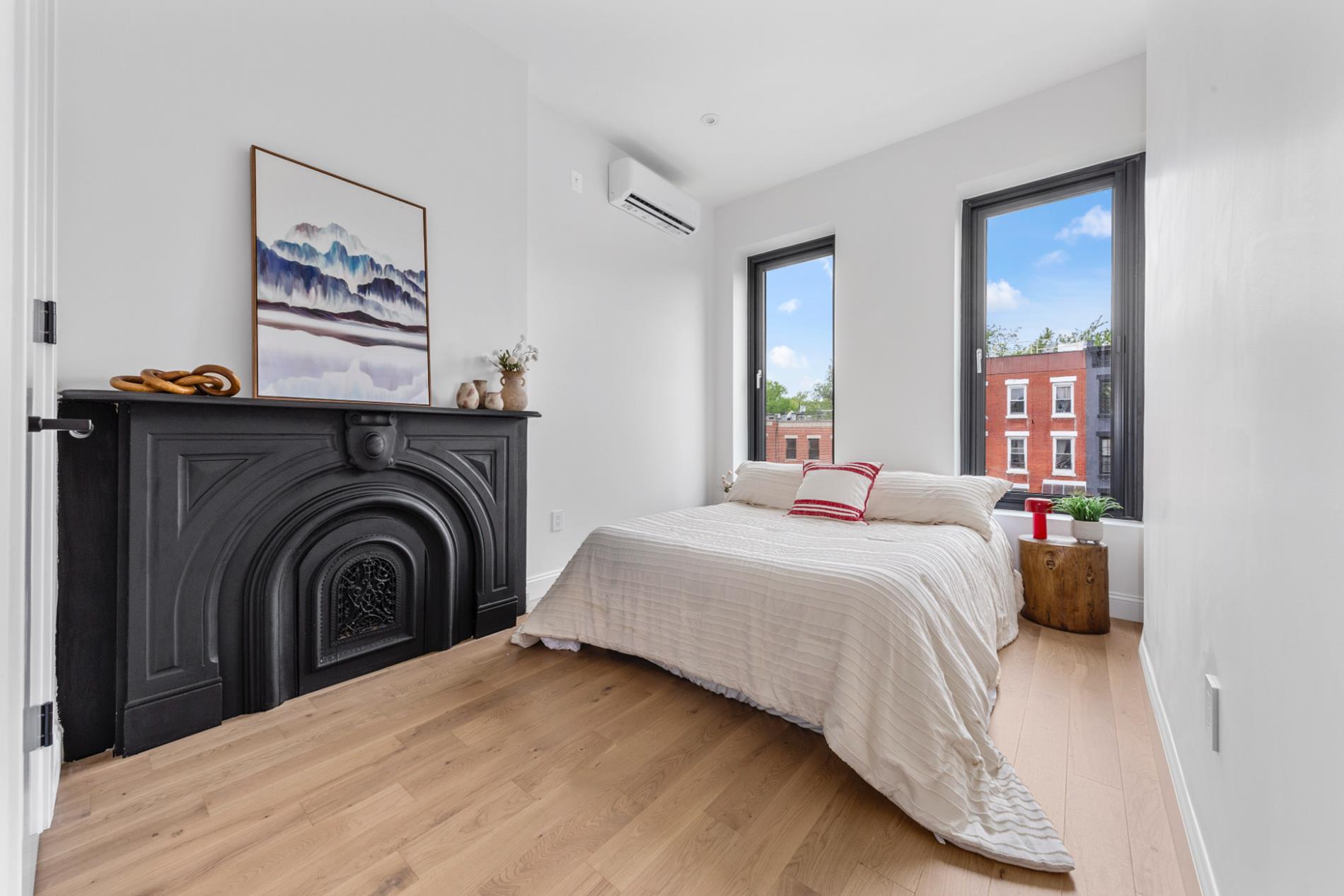 696 Lexington Avenue