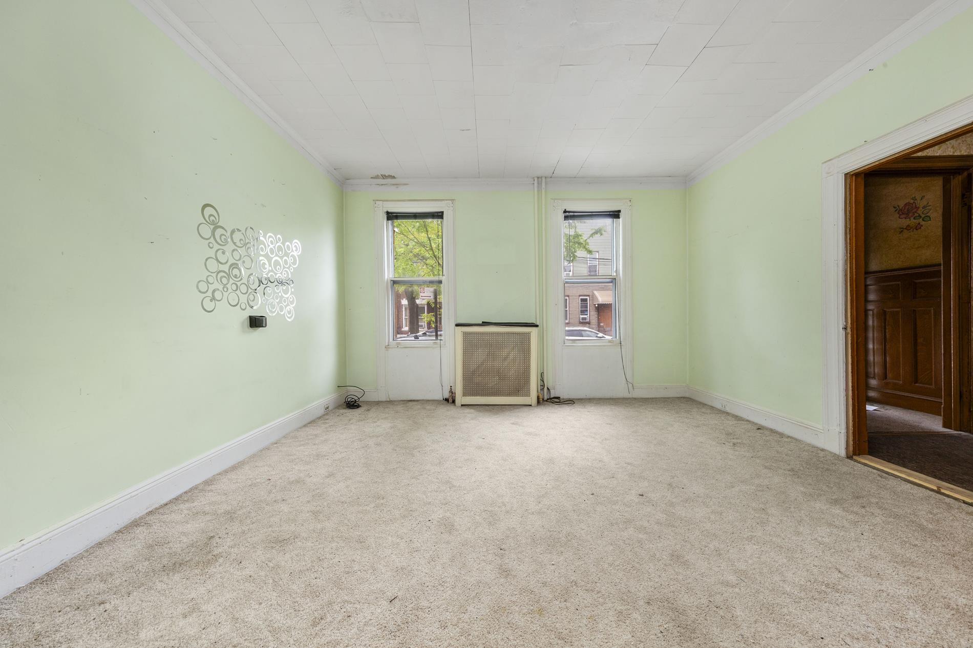 20-22 Menahan Street