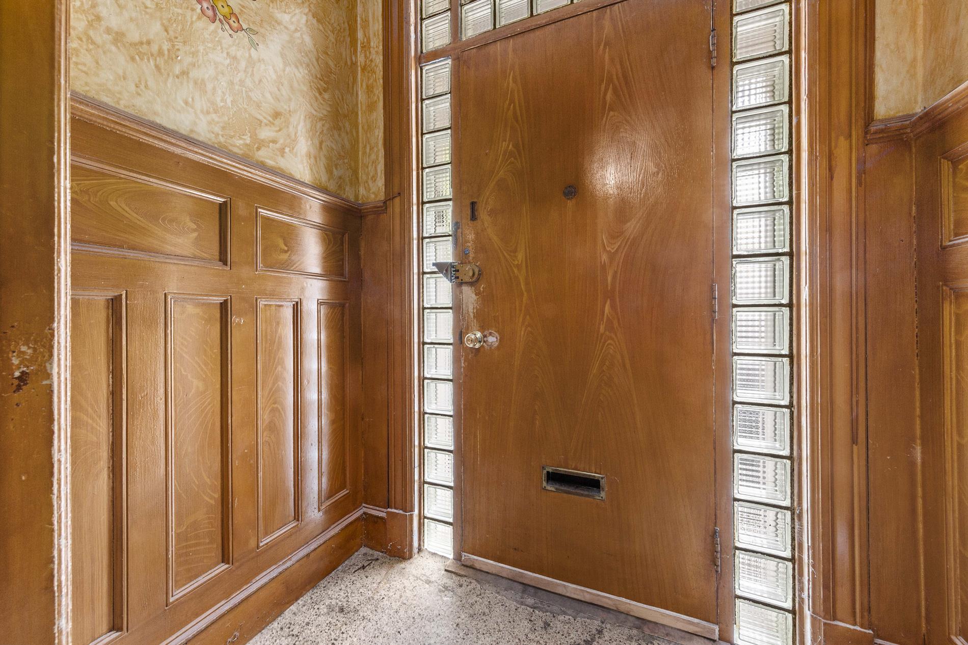 20-22 Menahan Street