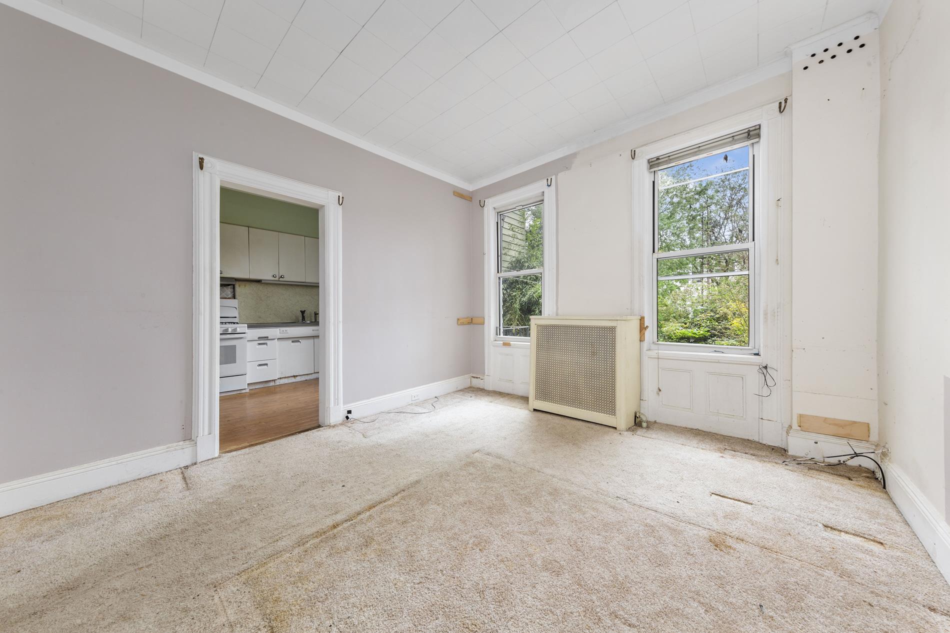 20-22 Menahan Street