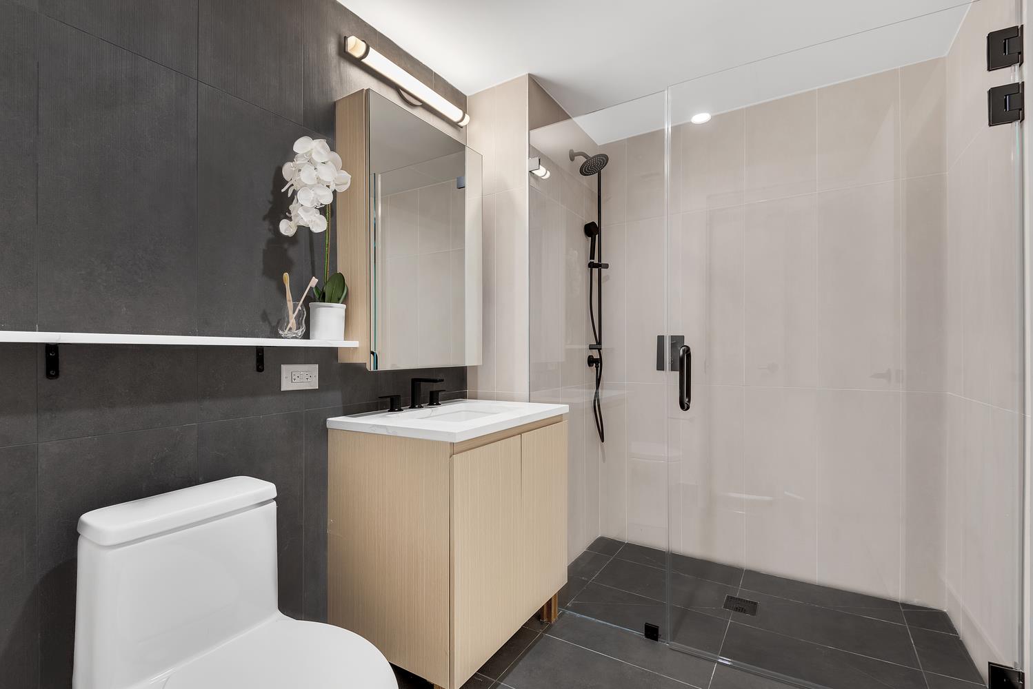 98-81 Boulevard 12-D