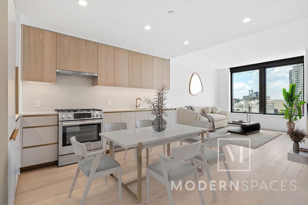 3 Court Square 910