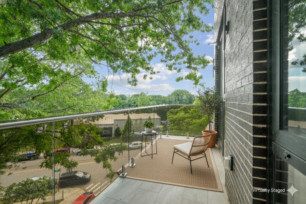 42-98 Saull Street 401