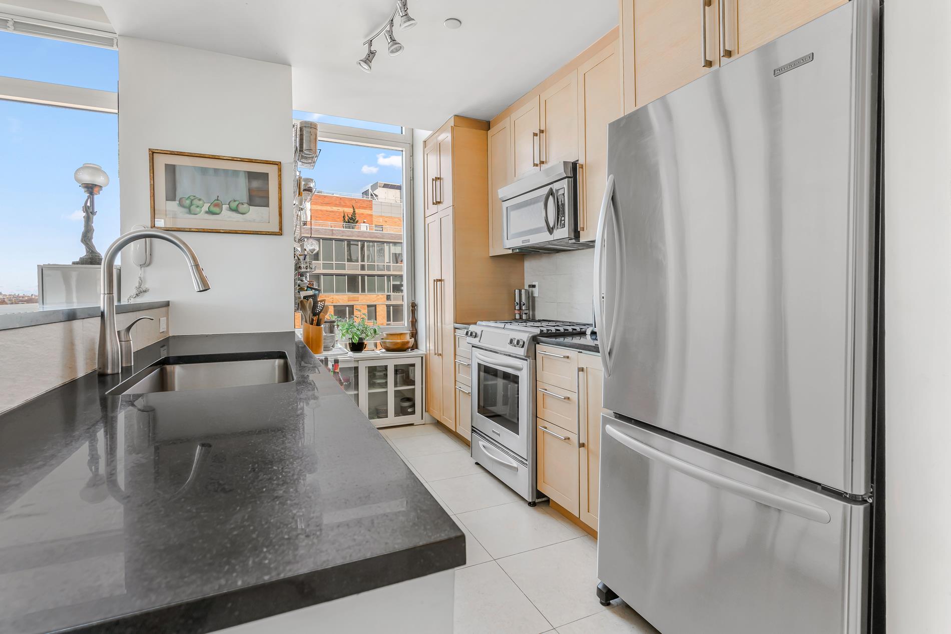 415 Main Street PH-1G