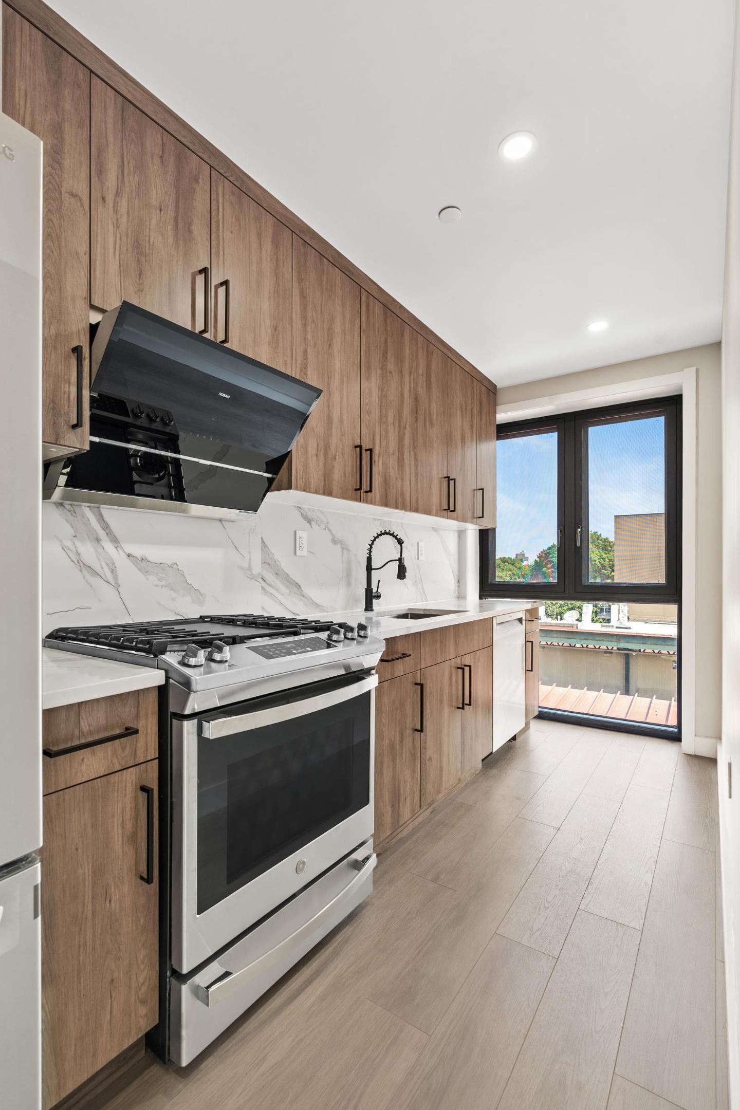 1546 Broadway 5-A