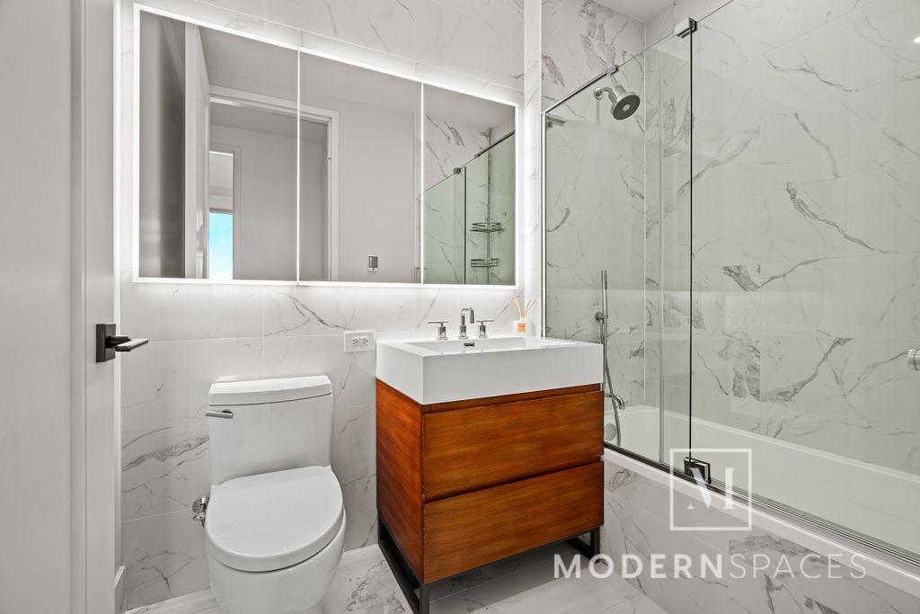 22-43 Jackson Avenue 8-D