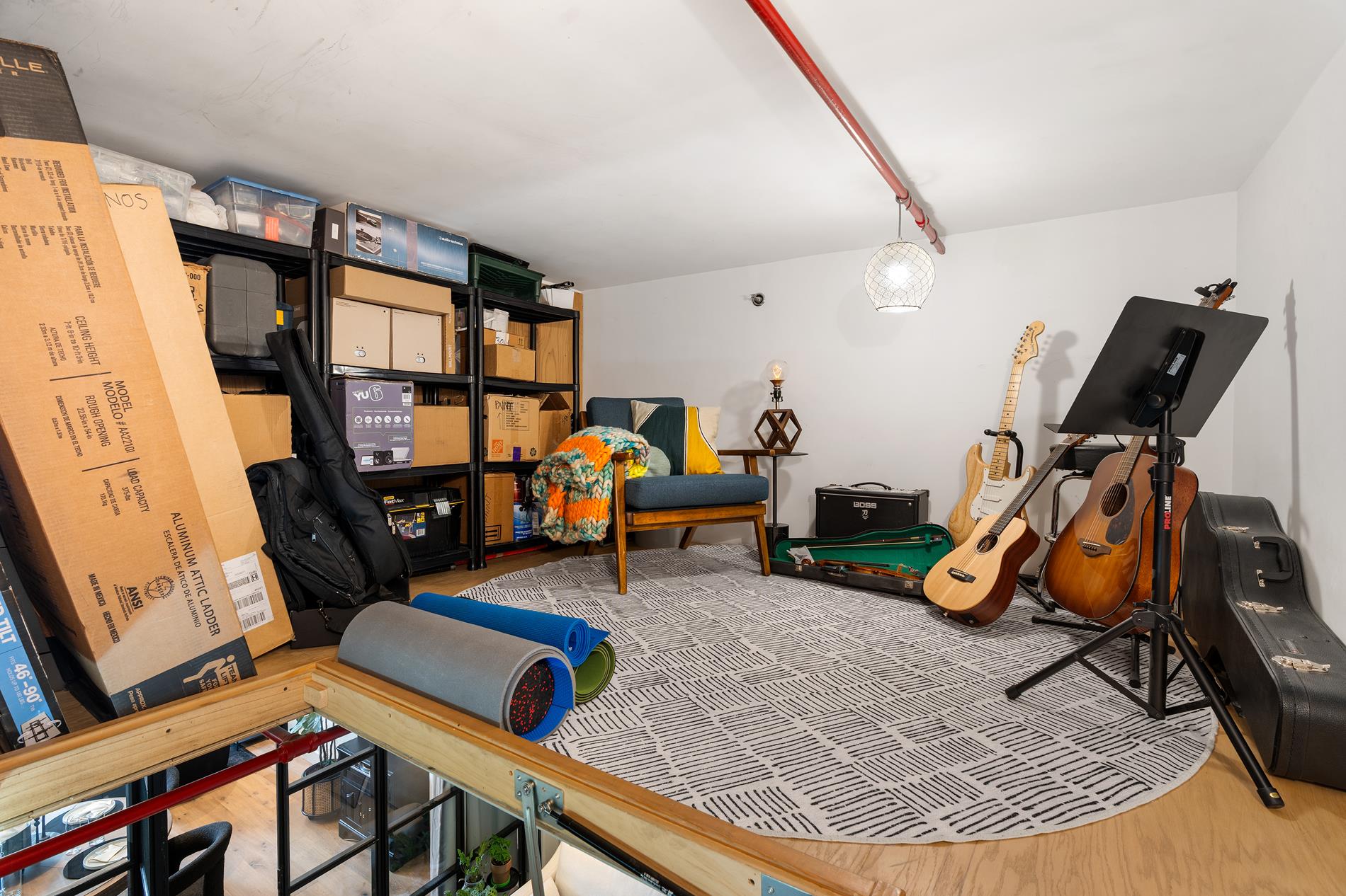 27-28 Thomson Avenue 304