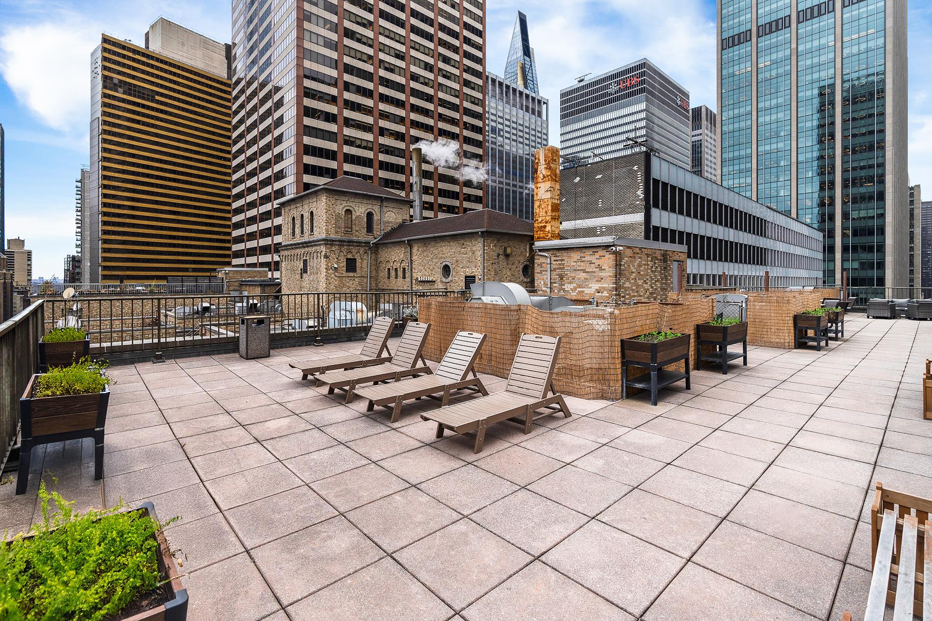 150 W 51st Street 1628