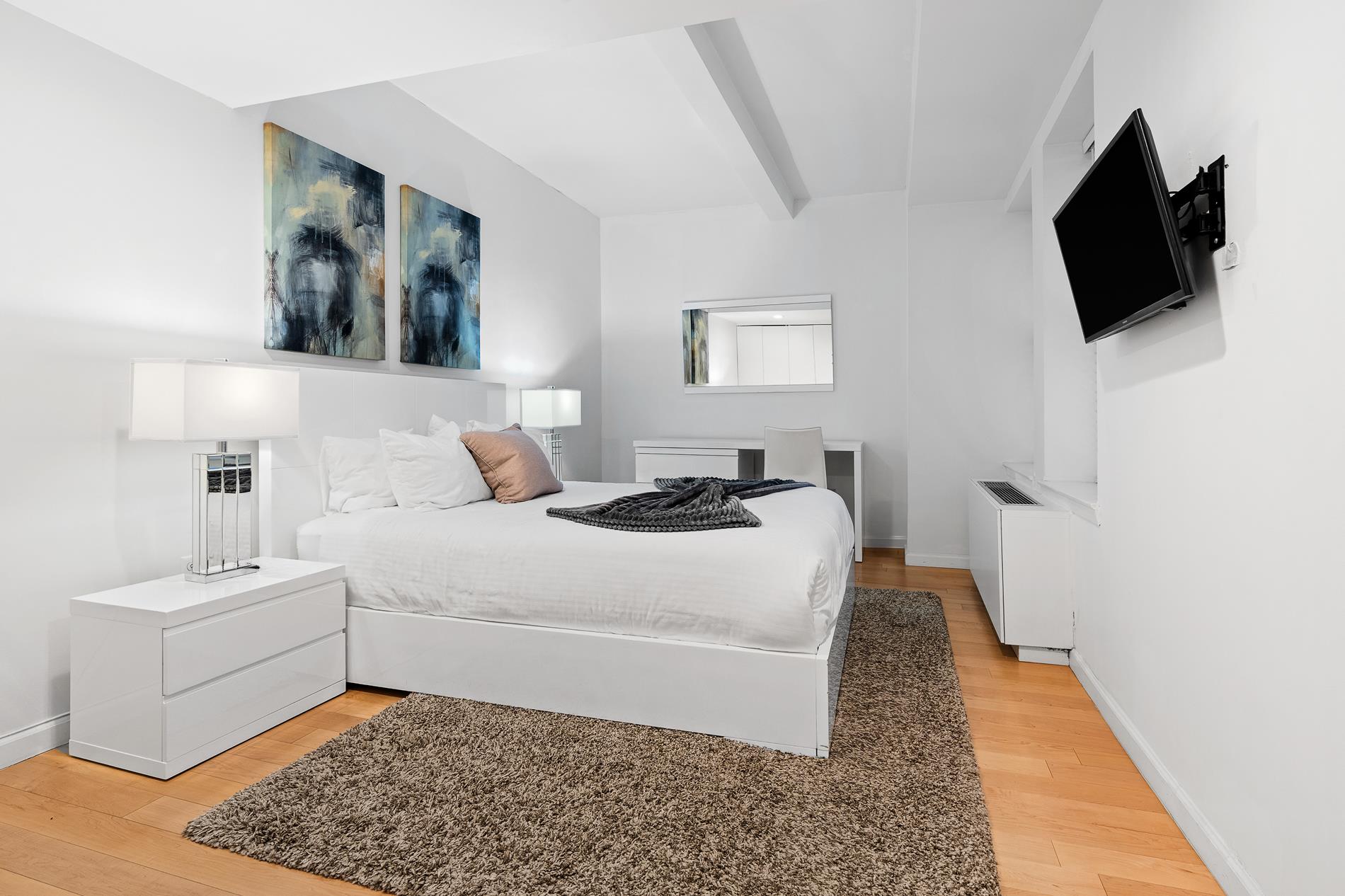 150 W 51st Street 1628