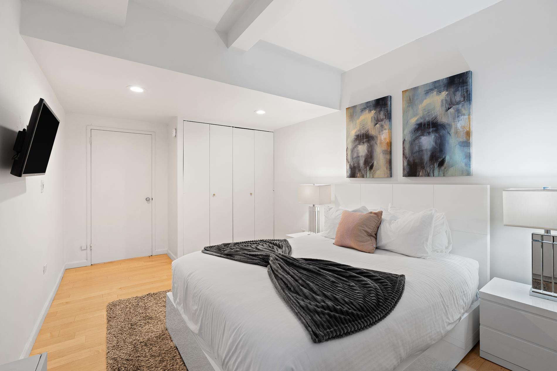 150 W 51st Street 1628