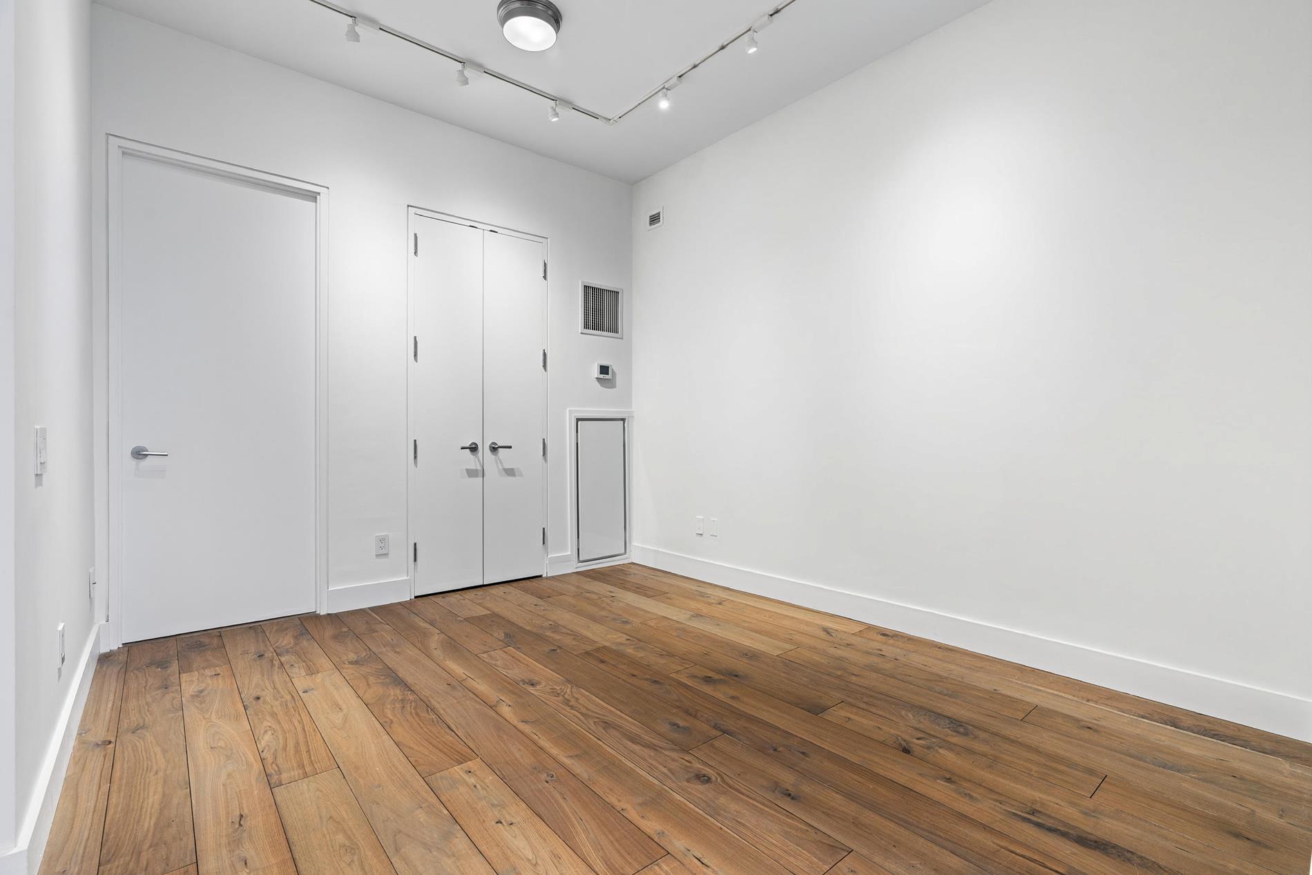 27-28 Thomson Avenue 608