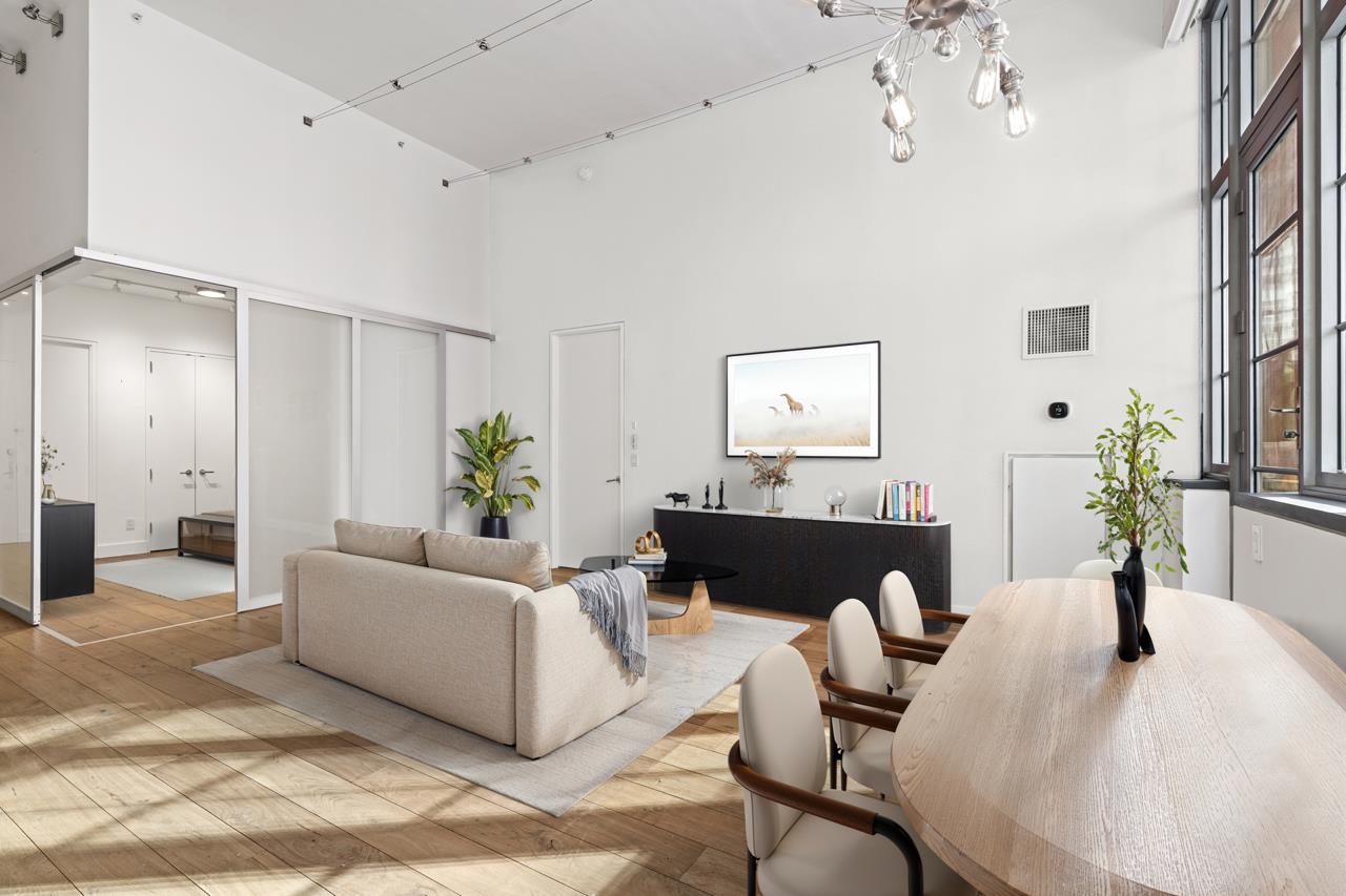 27-28 Thomson Avenue 608