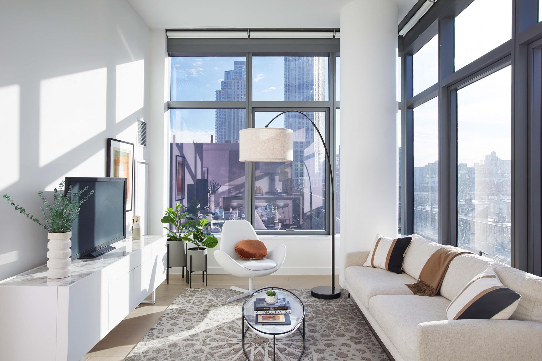 3 Court Square 902