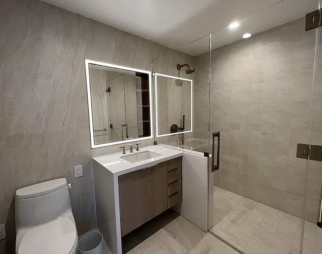 3 Court Square 4702