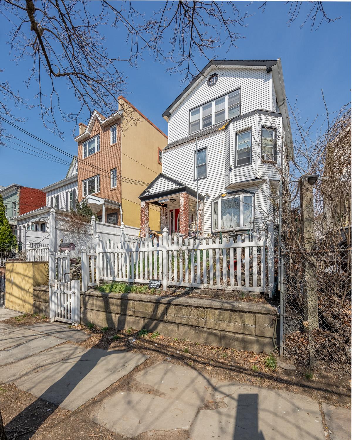 11-29 30th Road