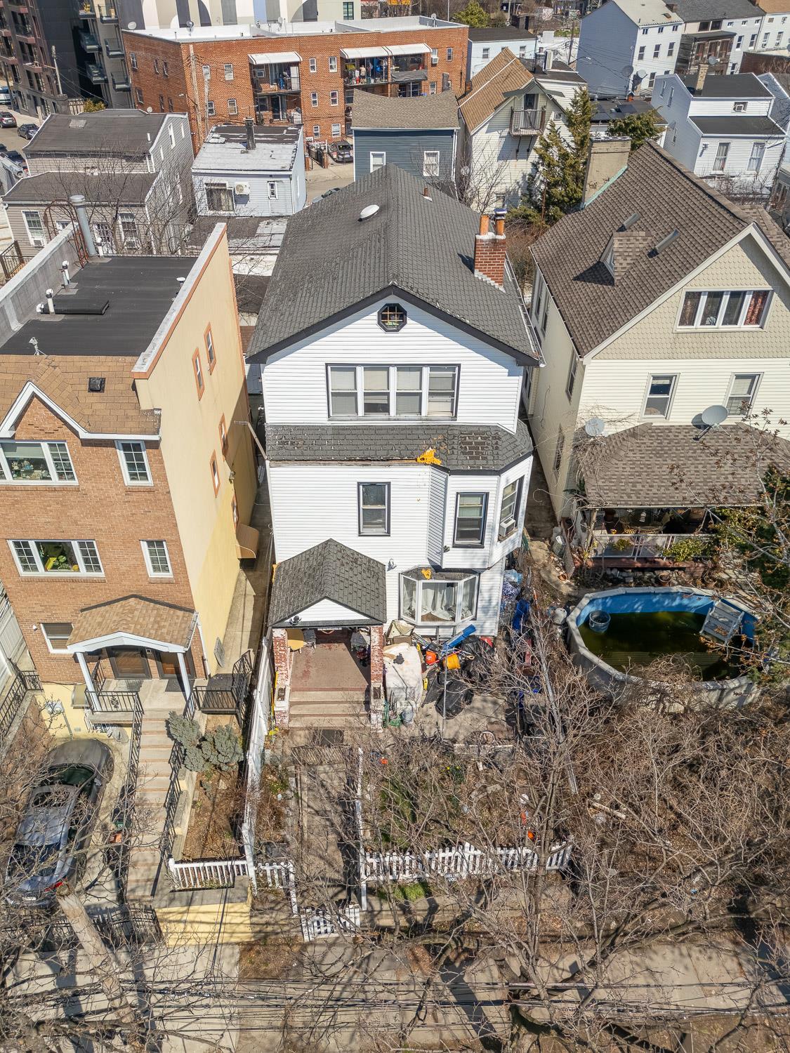 11-29 30th Road
