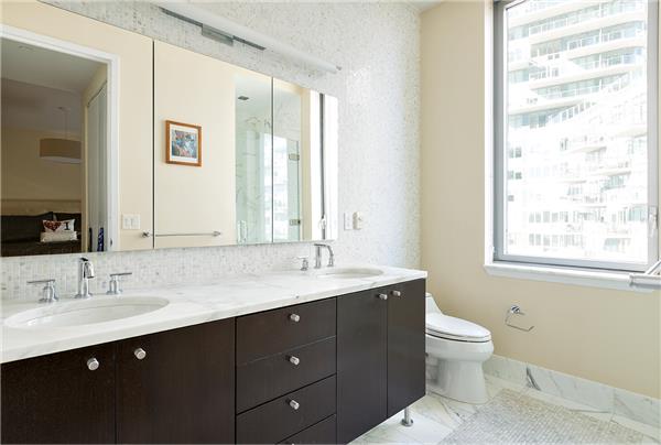 46-30 Center Boulevard 804