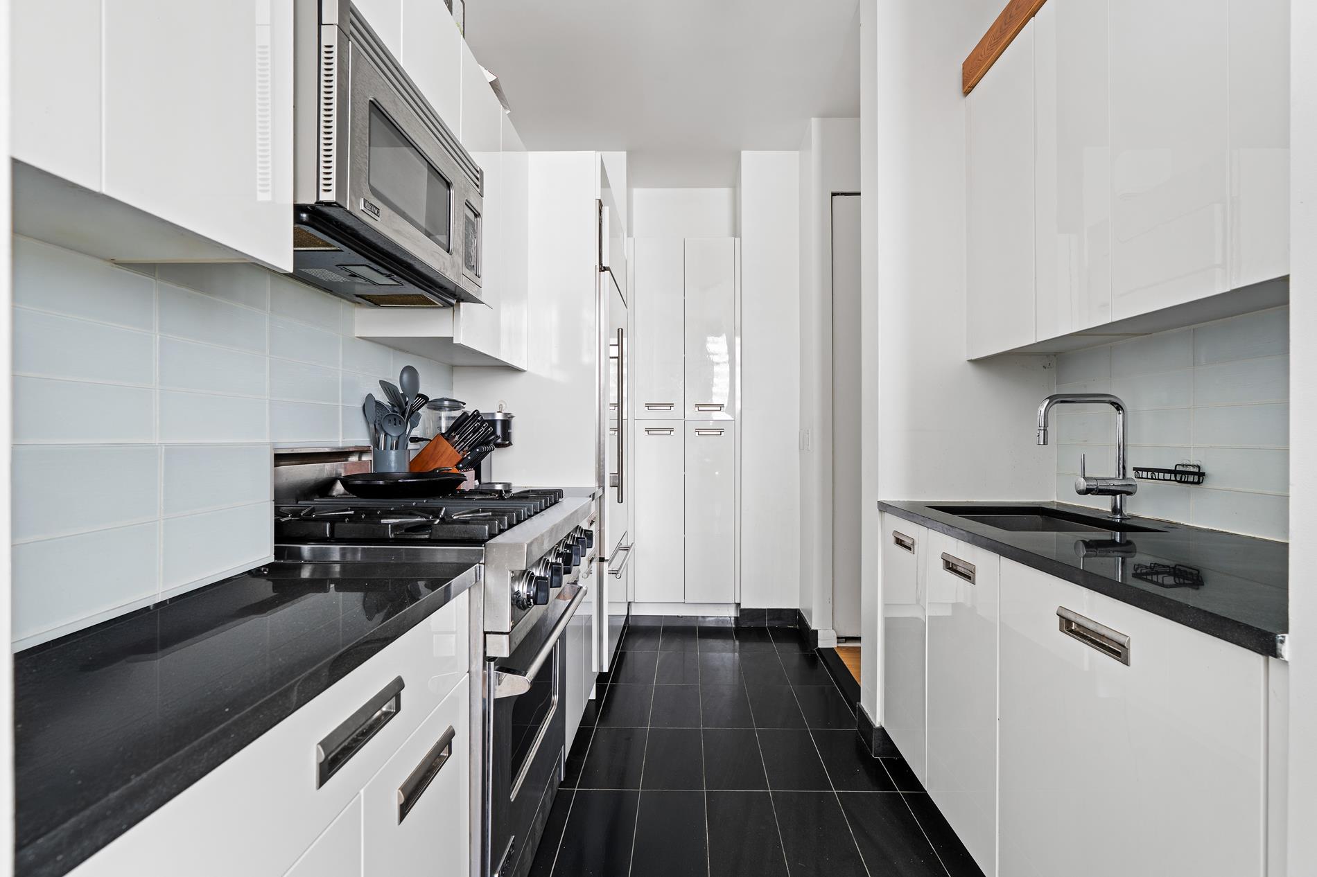46-30 Center Boulevard 1503