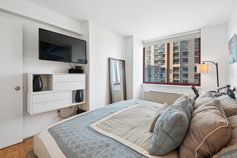 4-74 48th Avenue 7E