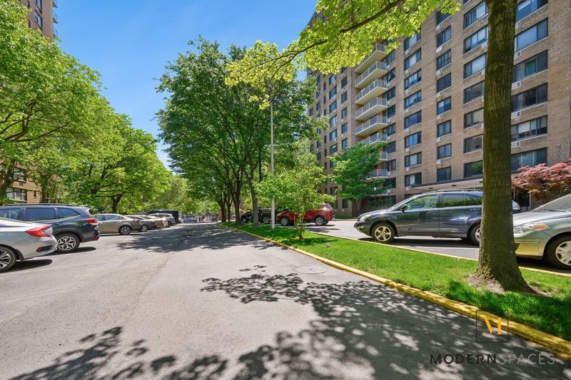 195 Willoughby Avenue 408