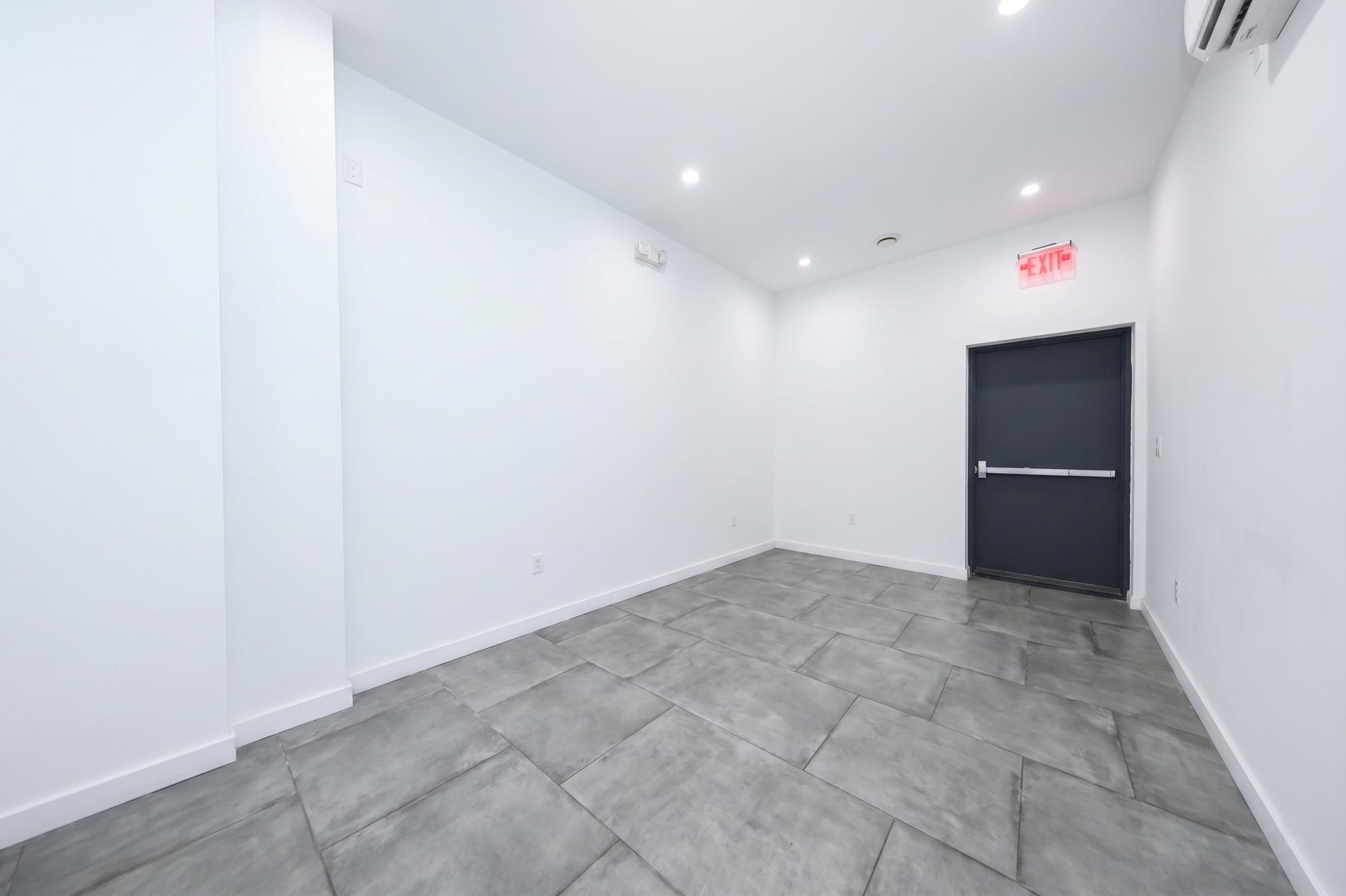 174 Ave S
