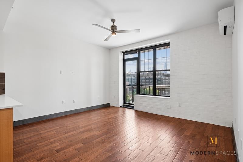 42-60 Crescent Street 7E