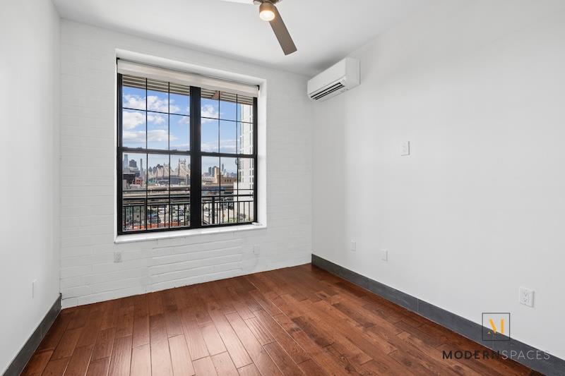 42-60 Crescent Street 7E