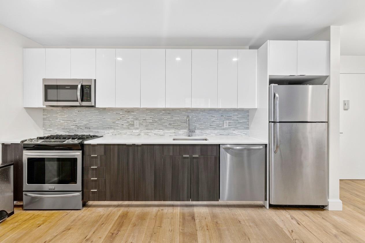 25-21 43rd Avenue 302