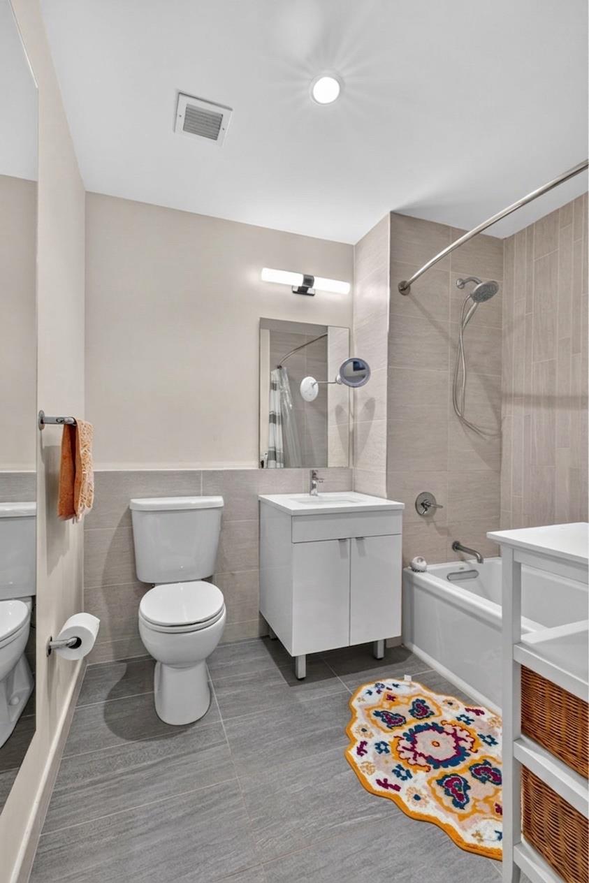 25-21 43rd Avenue 302