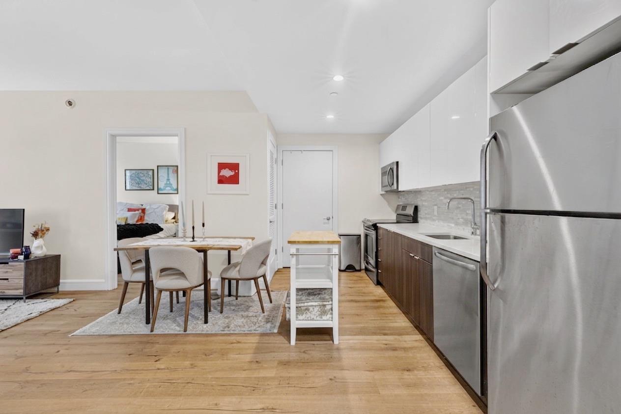25-21 43rd Avenue 302