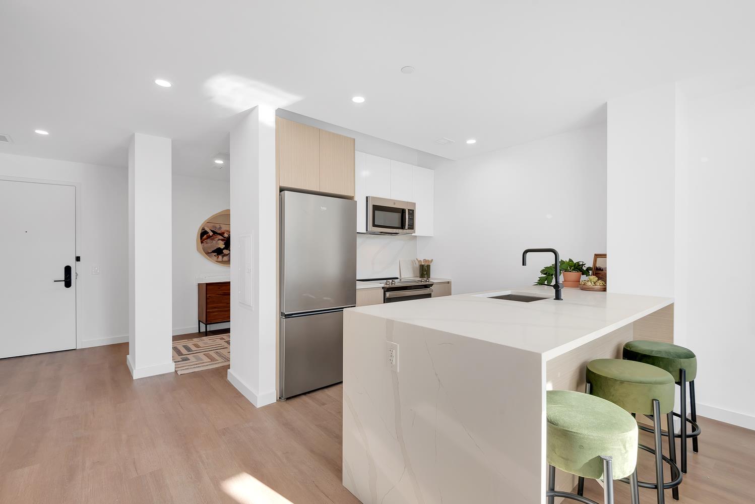 98-81 Boulevard 11-D