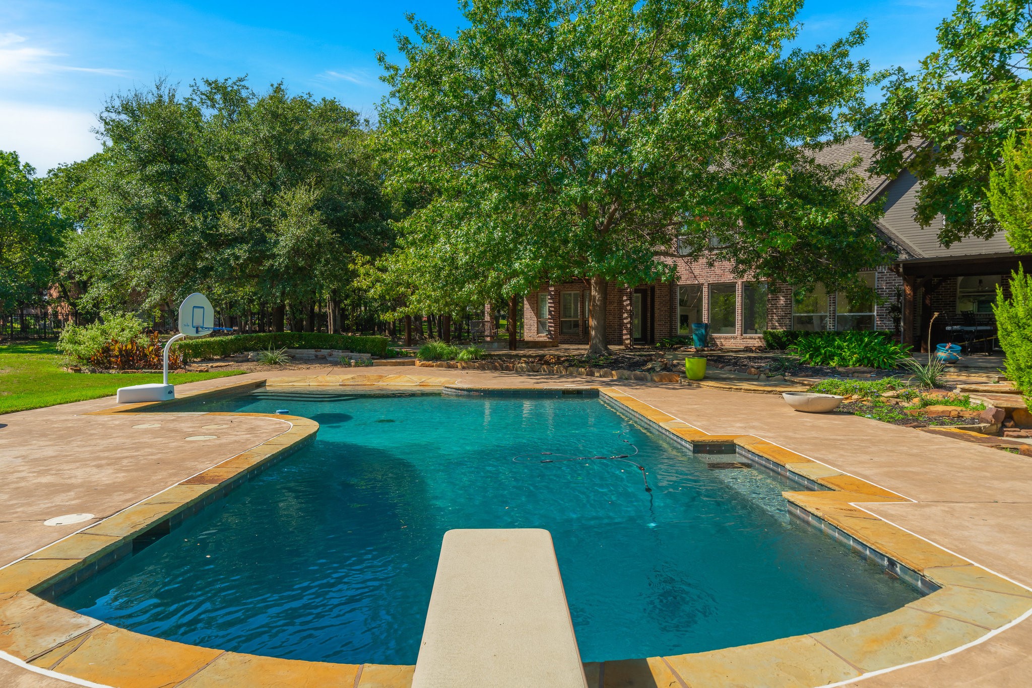 1241 Kentucky Derby Drive