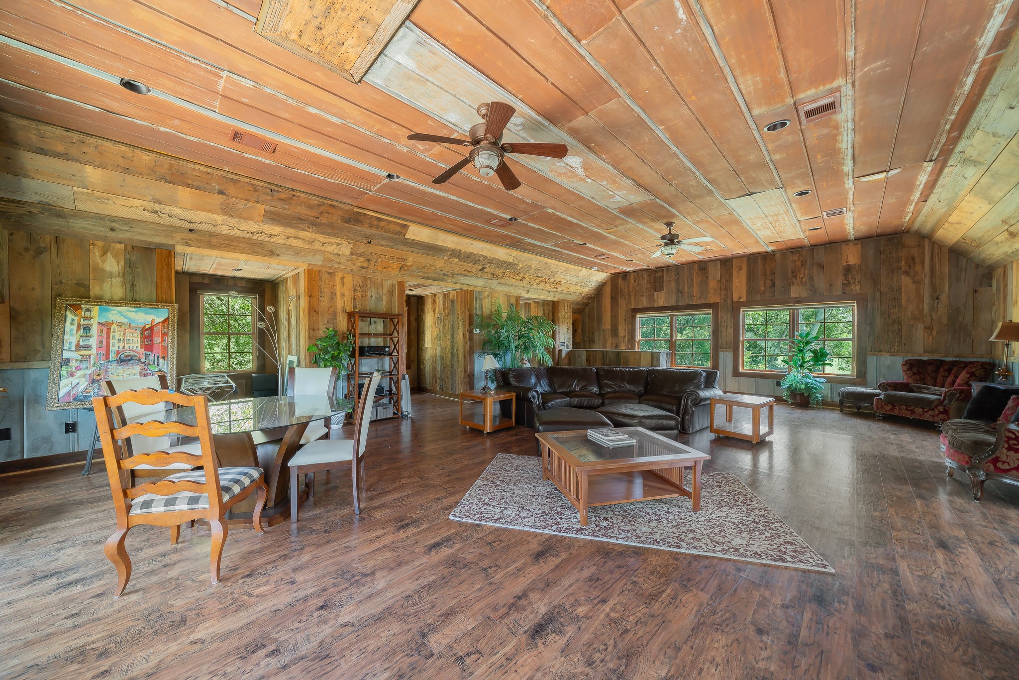 1241 Kentucky Derby Drive