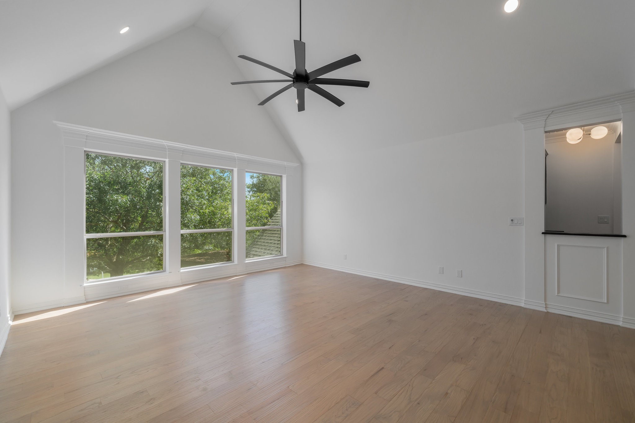 1241 Kentucky Derby Drive