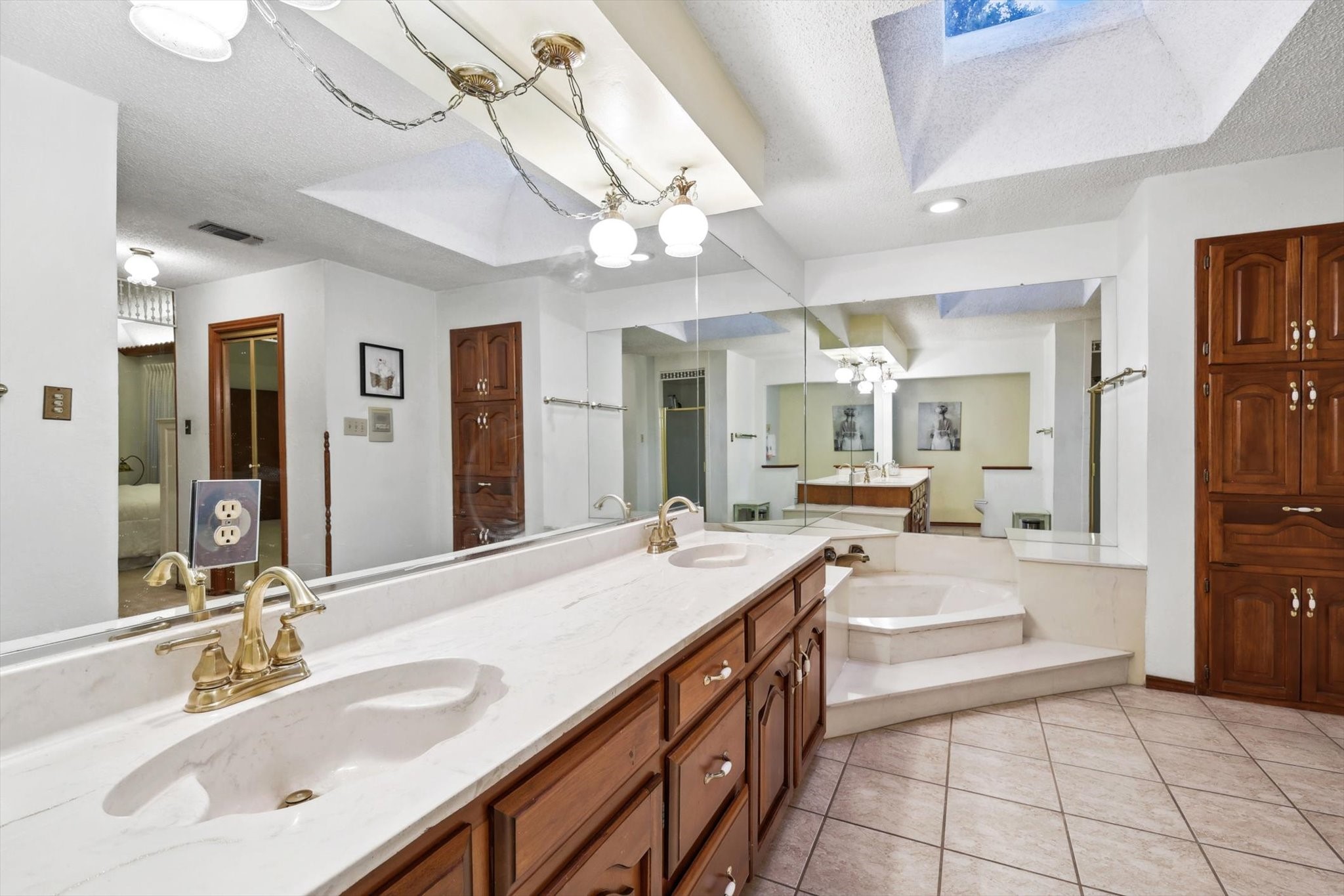 7200 Maranatha Court