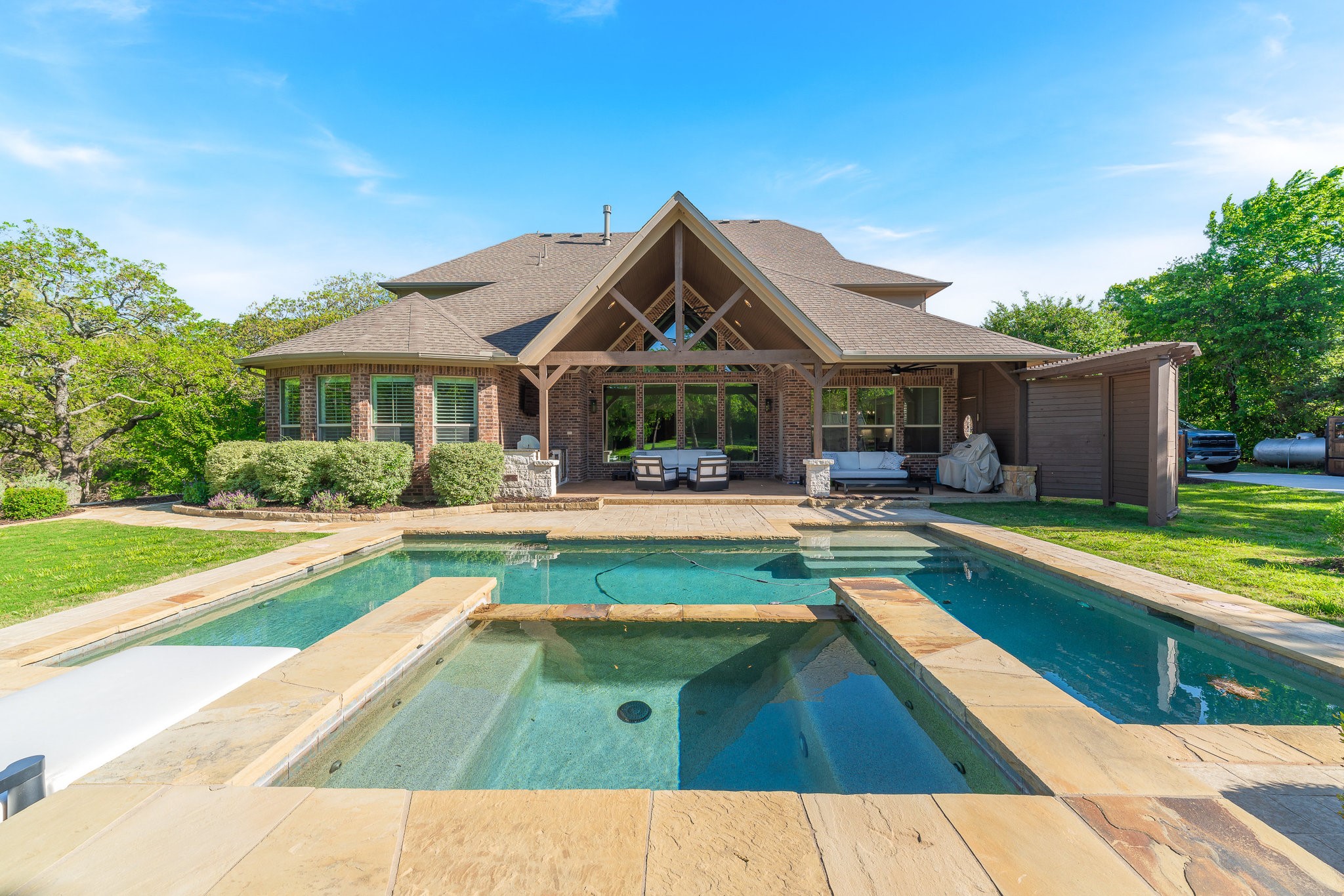 2036 Briar Hill Road