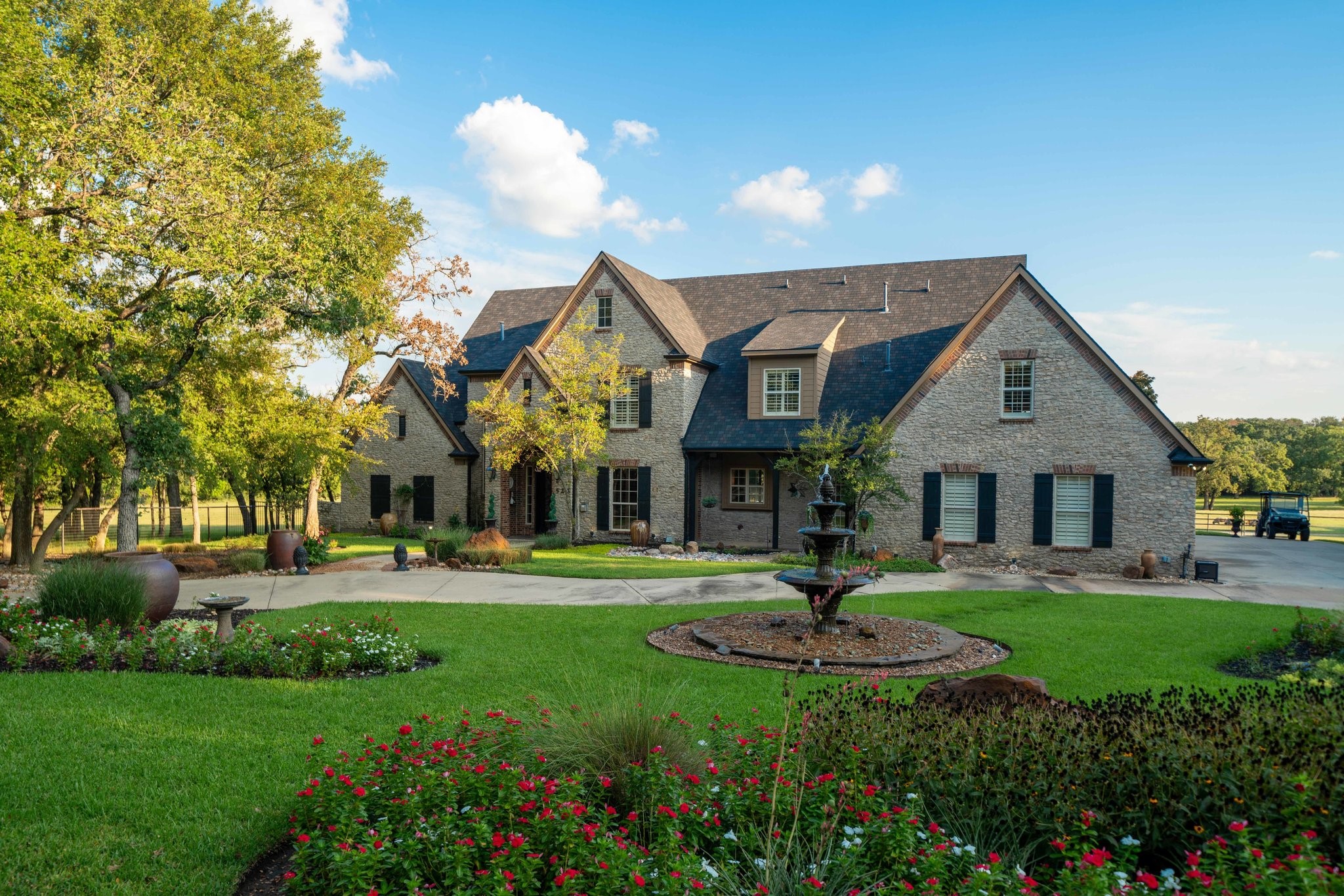 525 Skyline Drive