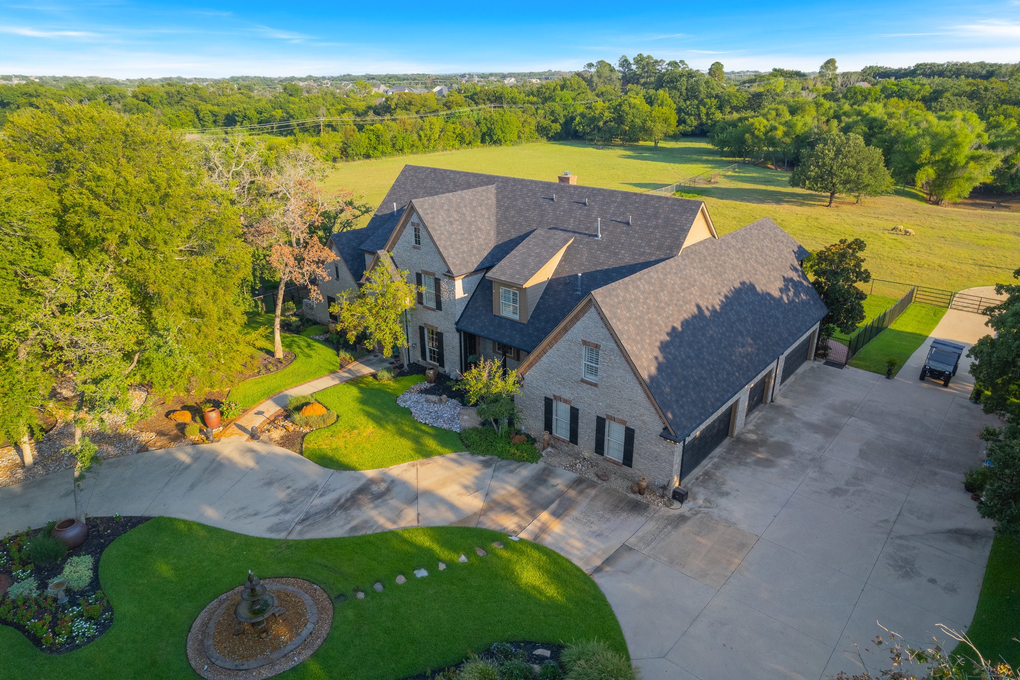 525 Skyline Drive