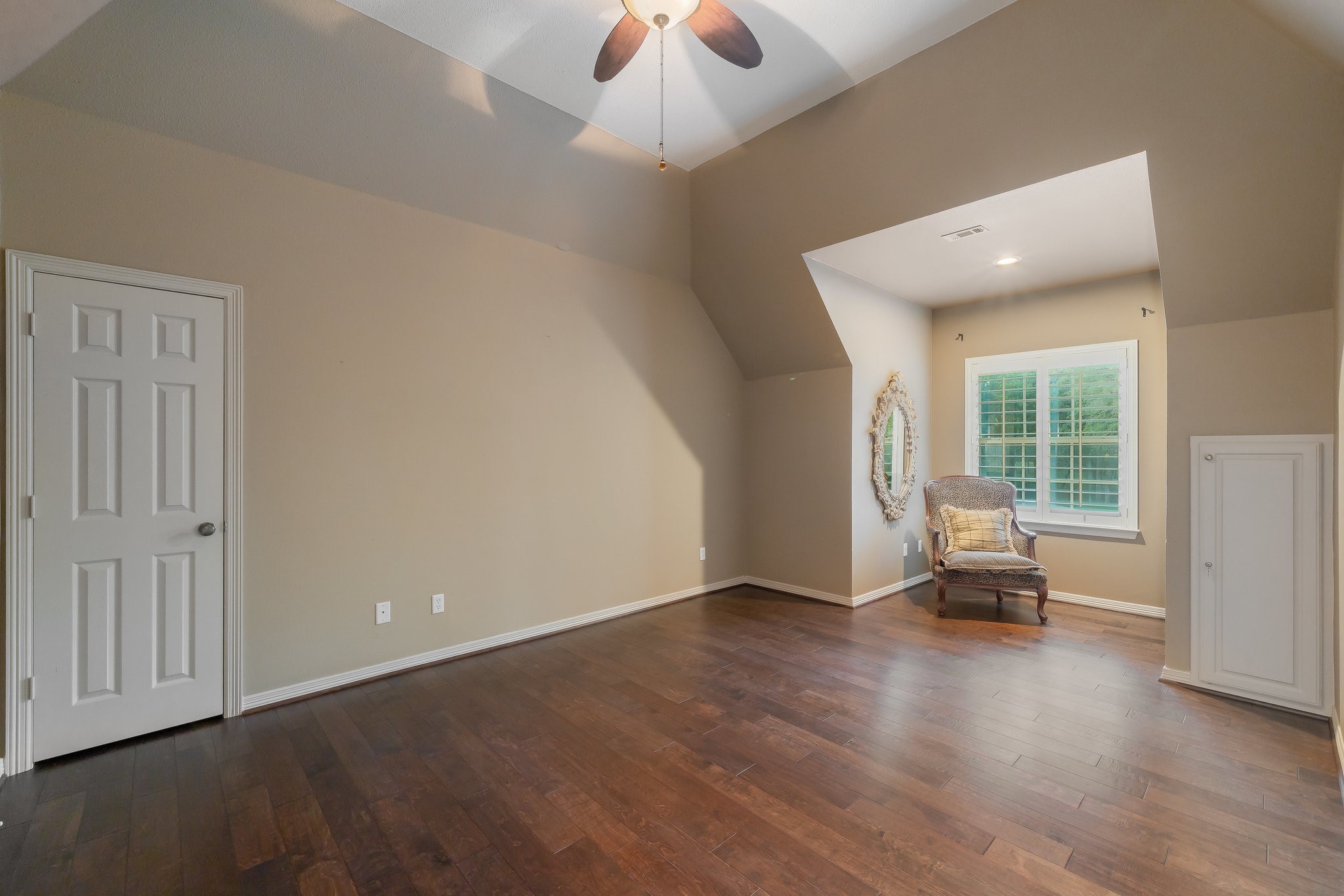 525 Skyline Drive