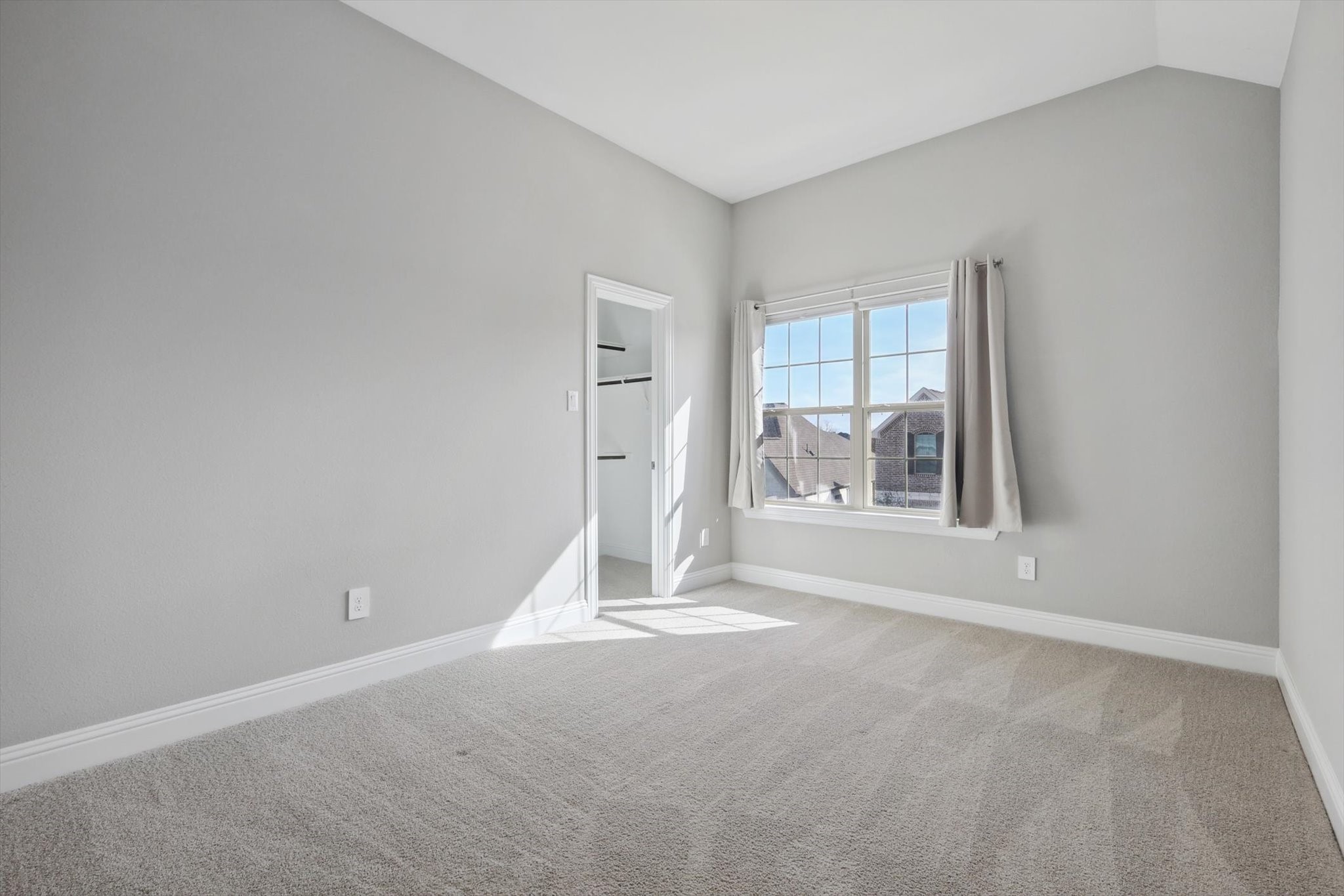 727 Waterbrook Parkway
