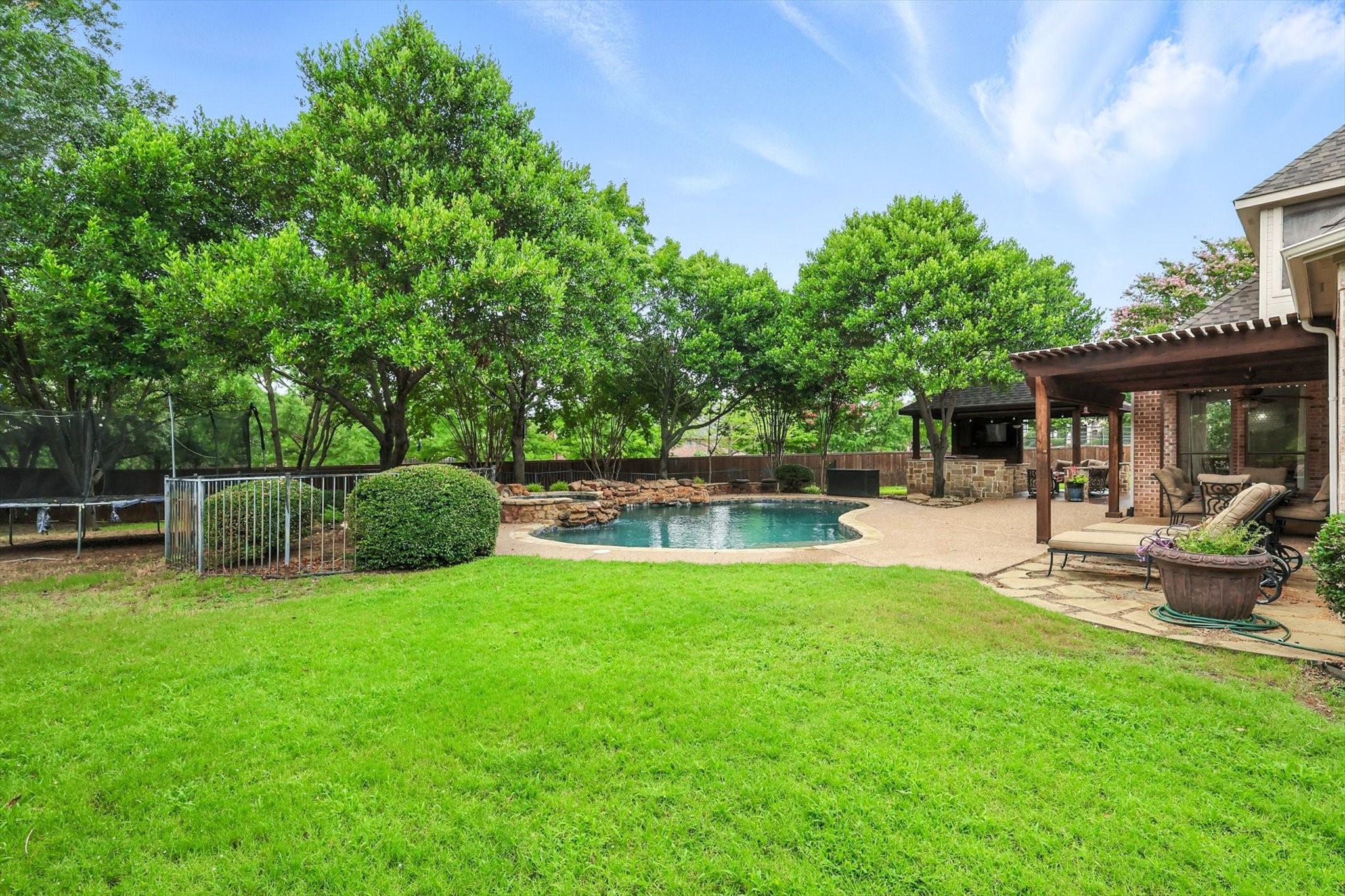 1100 Fontaine Drive