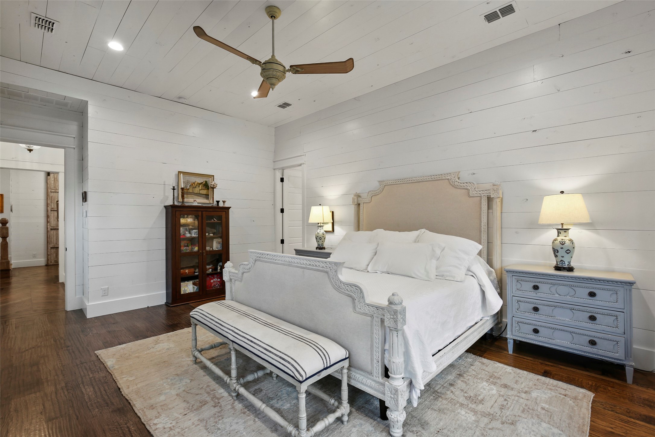 901 Thornridge Circle