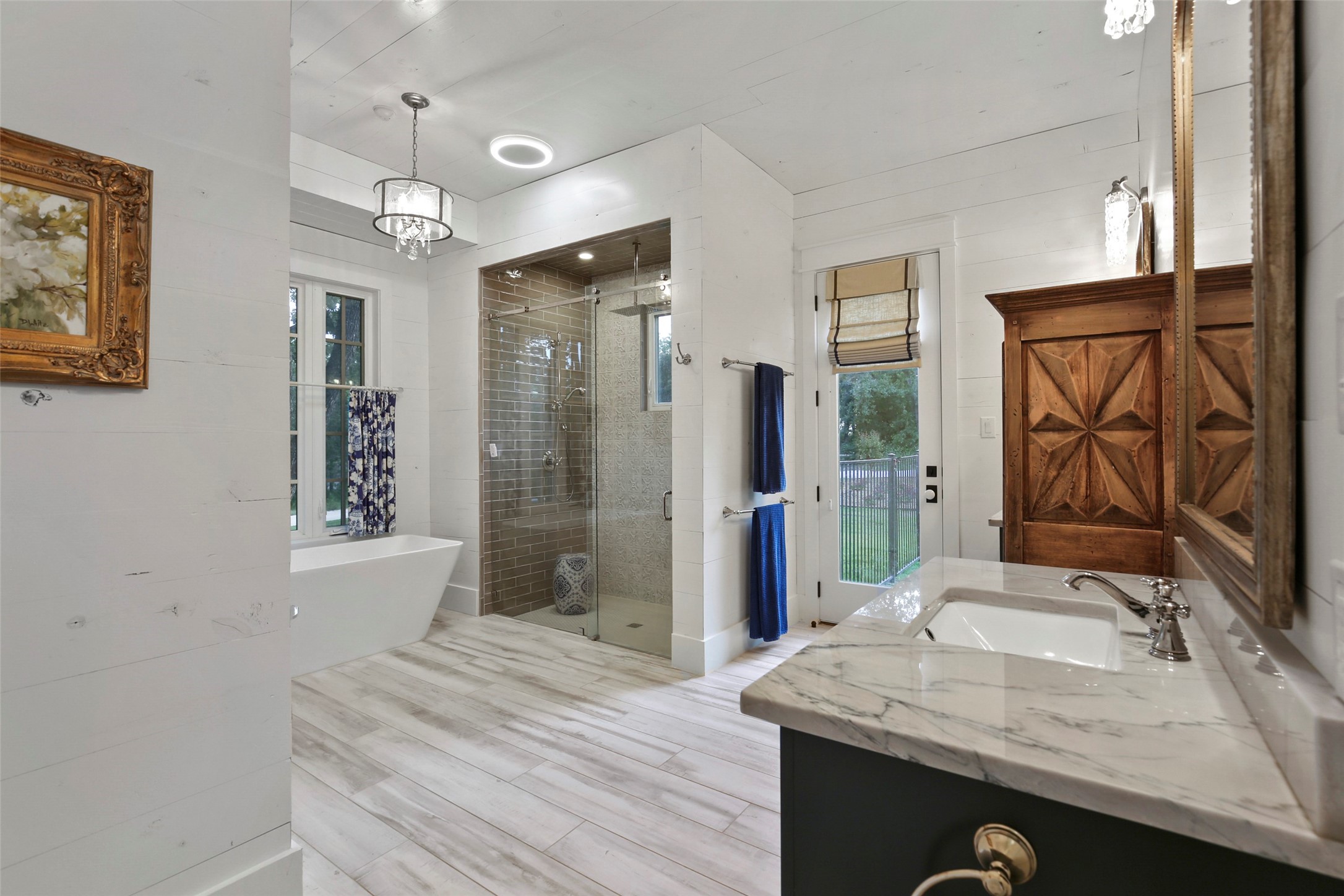 901 Thornridge Circle