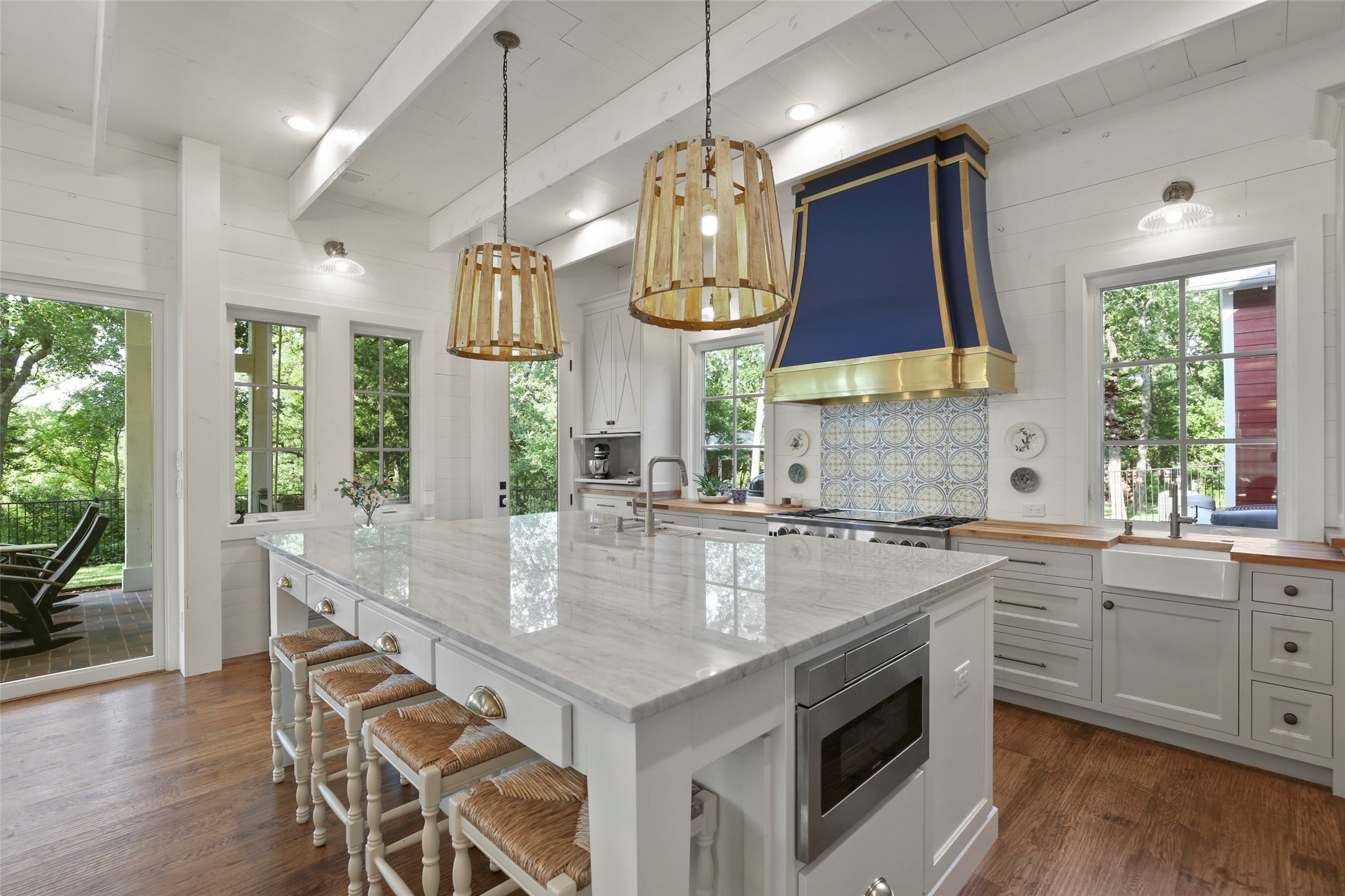 901 Thornridge Circle