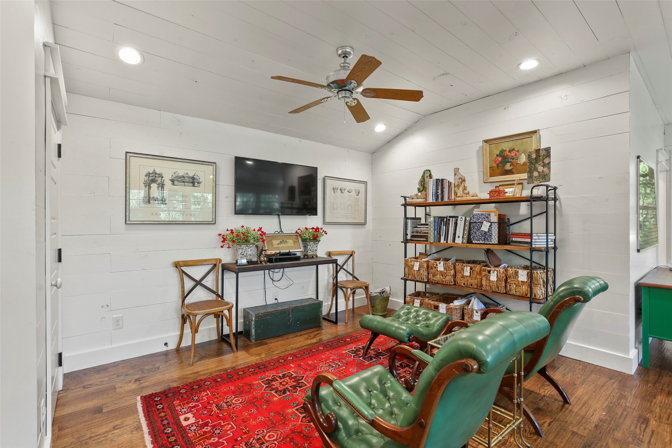 901 Thornridge Circle