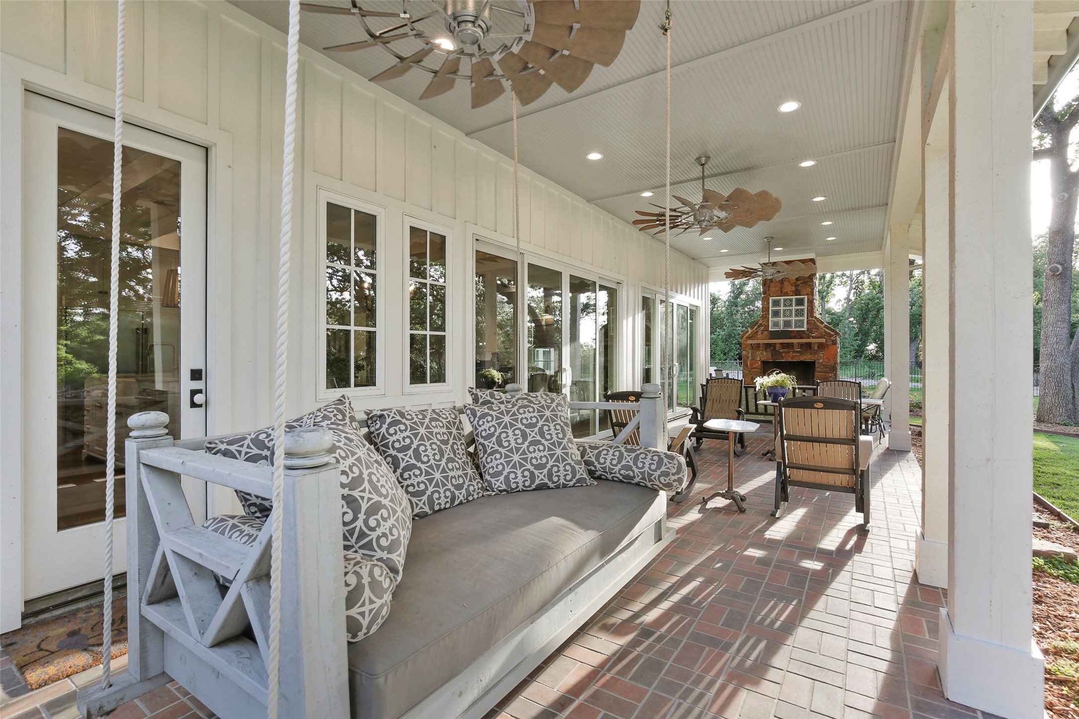 901 Thornridge Circle